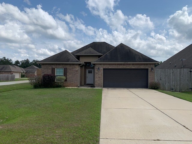 Foto principal - 20318 Palm Blvd