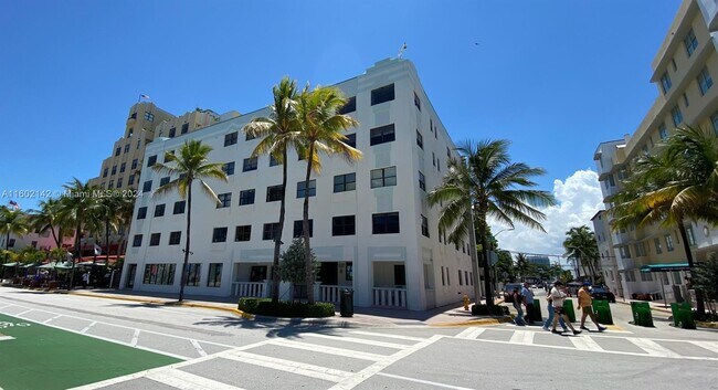 Foto del edificio - 1390 Ocean Dr
