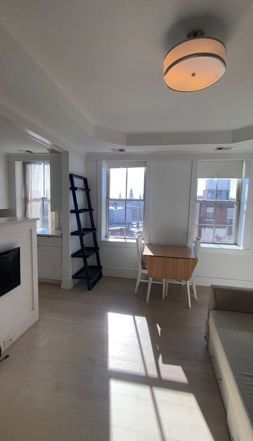 Building Photo - 1451 Park Rd NW