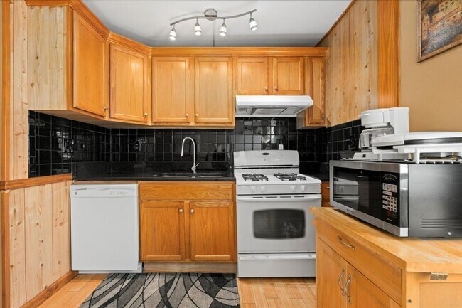 Foto del edificio - 19 Orient St