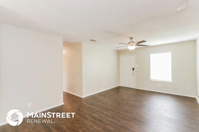 Building Photo - 14017 Spring Oak Dr