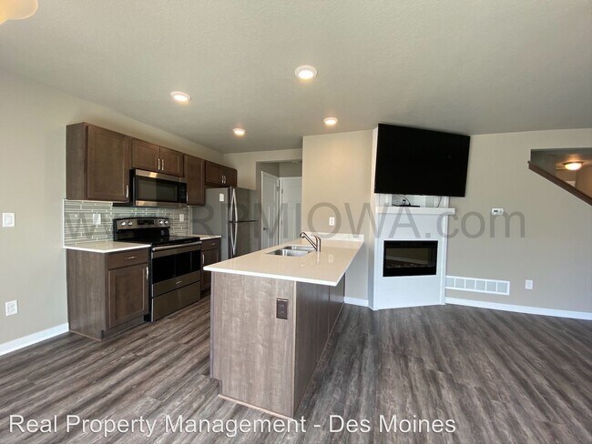 Building Photo - 3 br, 2.5 bath House - 753 NE Macey Way
