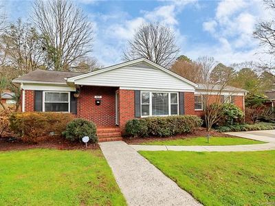 Foto del edificio - 3419 Country Club Dr