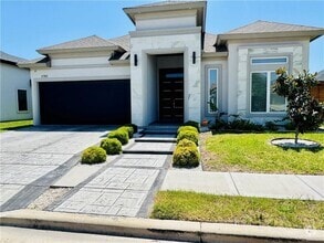 Building Photo - 5701 Pelican Ave