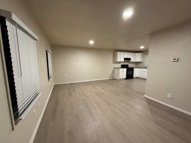 Foto del edificio - 103 W Kelso St