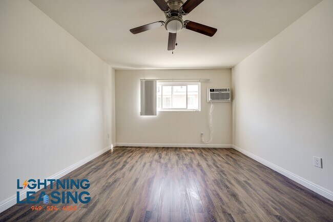 Building Photo - 6543 Sepulveda Blvd