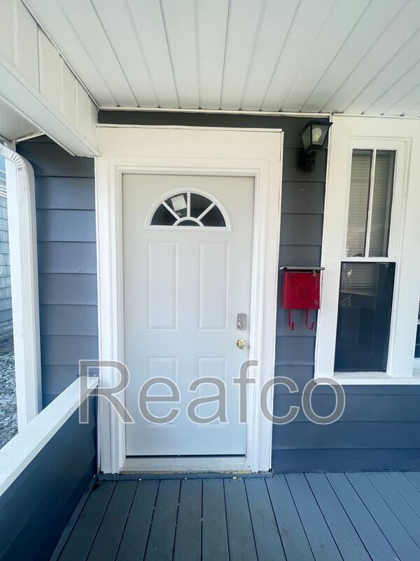Foto del edificio - 287 N Burgess Ave