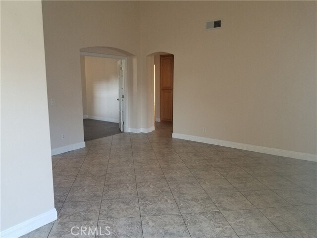 Building Photo - 10943 Country View Dr