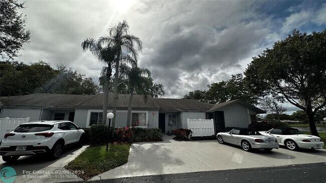 Foto del edificio - 8888 Sunscape Ln