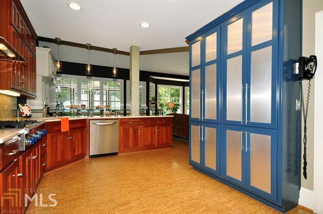 Foto del edificio - 249 Hidden Lakes Dr