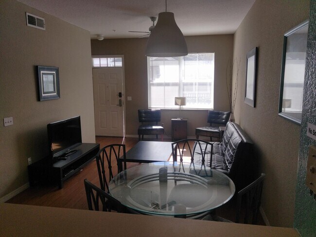 Building Photo - 2200 San Zanobi Dr