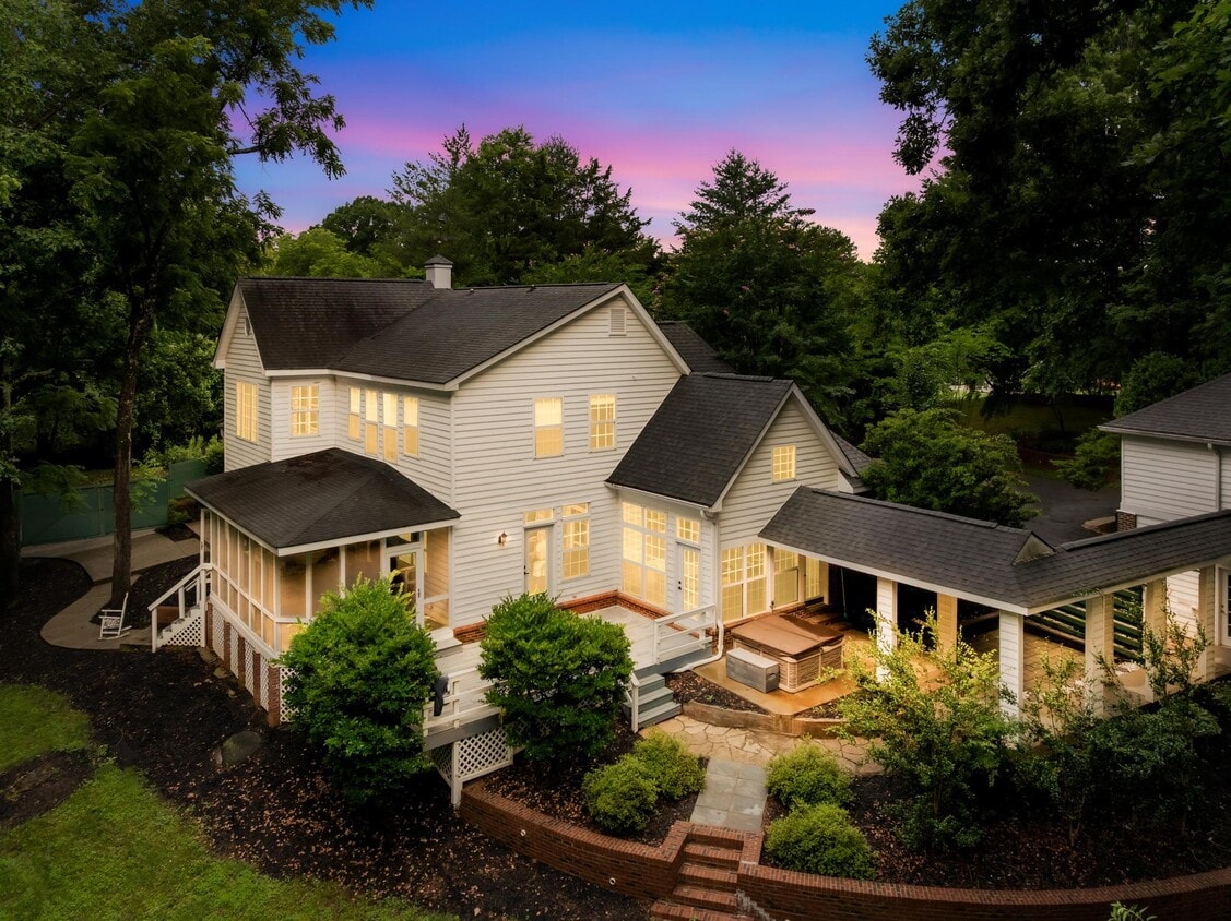 Foto principal - 7914 Gilead Rd
