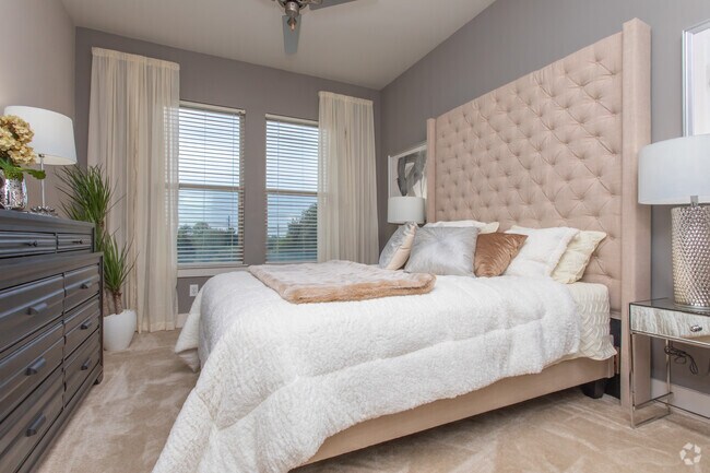 2HAB, 2BA - 1,081 ft² - Treeline Ansley