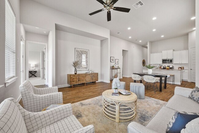 Foto del edificio - 2312 Gold Dust Trl