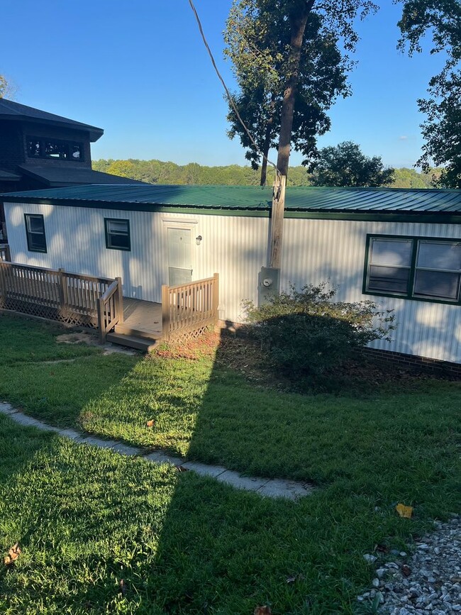 Building Photo - Lake Front Property For Rent
