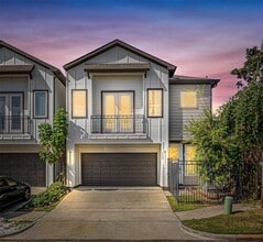 Building Photo - 3407 Terry St Building Photo - 3407 Terry St