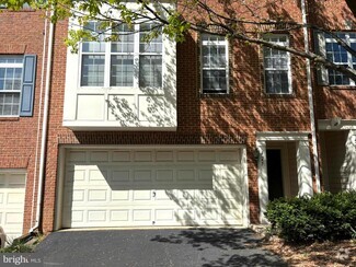 Building Photo - 427 Clayton Ln