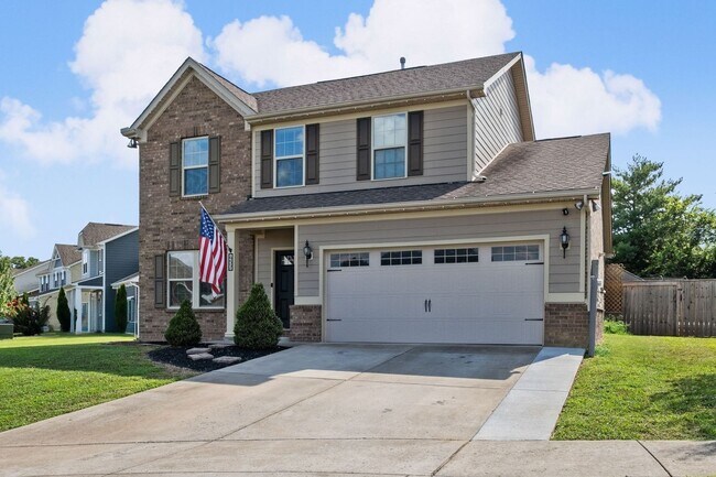 Foto del edificio - Beautifully Updated 3-Bedroom Home in Fairway Farms with Bonus Room & Fenced Backyard