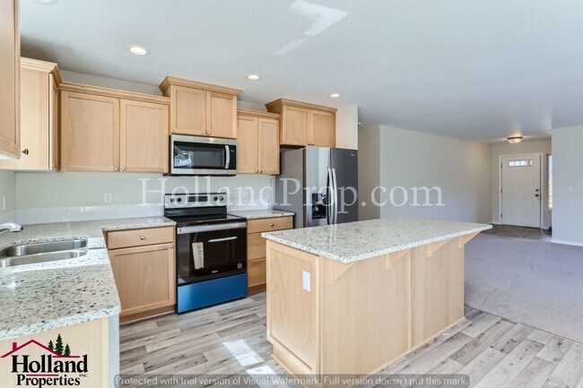 Building Photo - Single Level new 4 bedroom home in West Be...