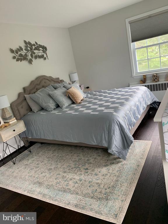 Foto del edificio - 9006 Linton St