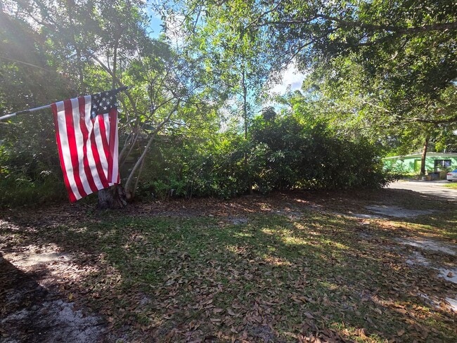 Building Photo - Cozy 3 Bed, 1 Bath Home~Afforable~New Mech...