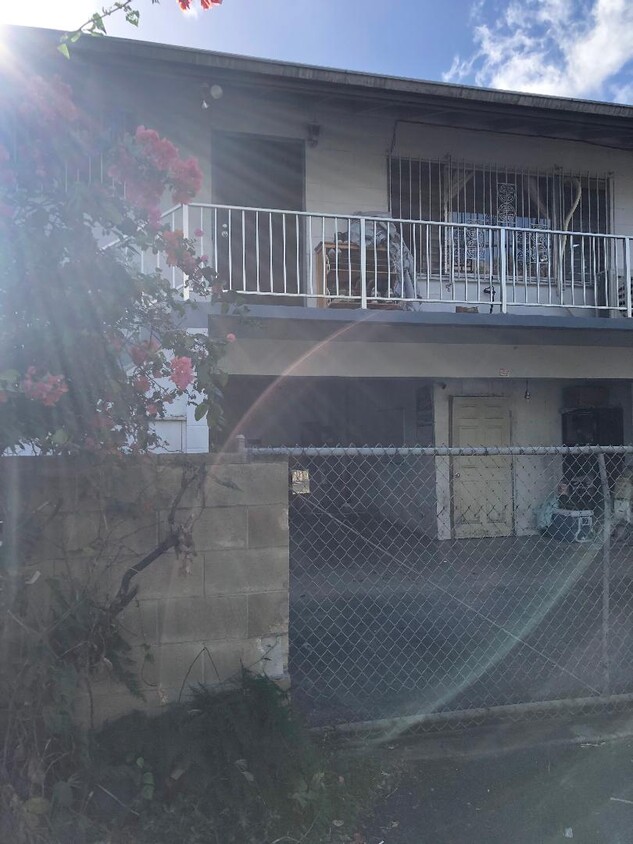 Building Photo - 1015 Austin Ln