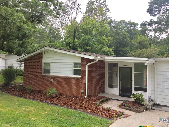 Foto del edificio - 6436 N Hampton Dr NE