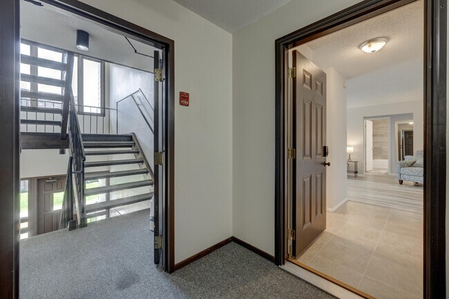 Foto del edificio - 4460 S Poplar St