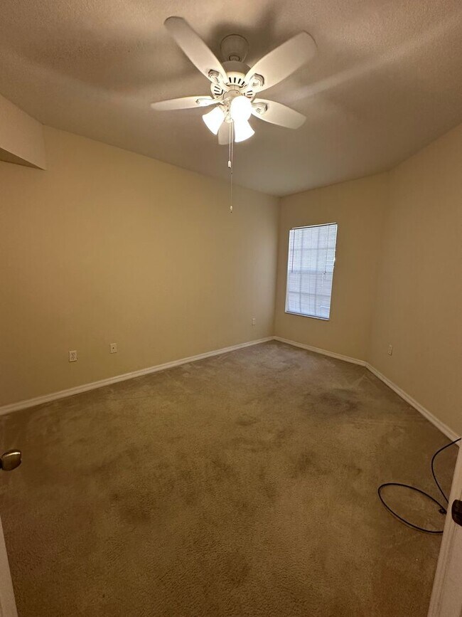 Foto del edificio - Palm Estates 3/2 with Garage