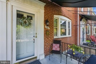 Building Photo - 6467 Blenheim Rd