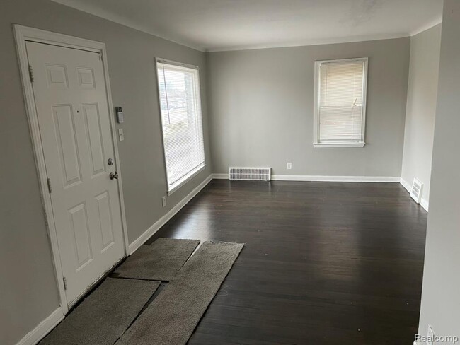 Foto del edificio - 19803 Santa Rosa Dr