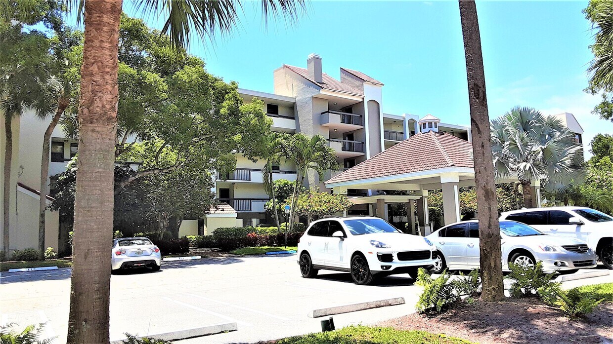 1915 Lavers Cir Unit E107, Delray Beach, FL 33444 Condo for Rent in