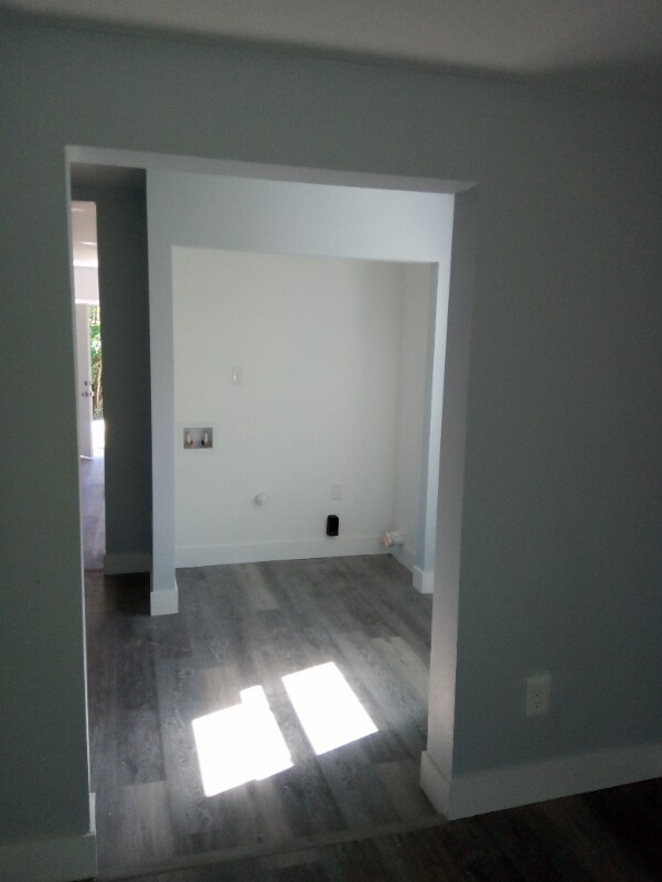 Building Photo - 1008 Colyer St