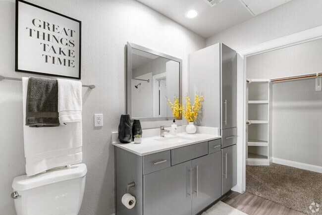 Foto del edificio - Smart Layout + Pet-Friendly Fun