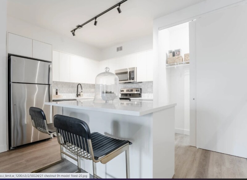 Foto principal - 21 E Chestnut St