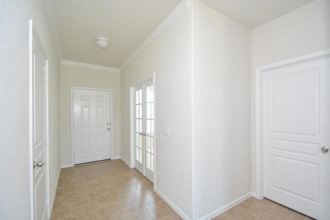 Foto del edificio - 5827 Banyan Oak Ct