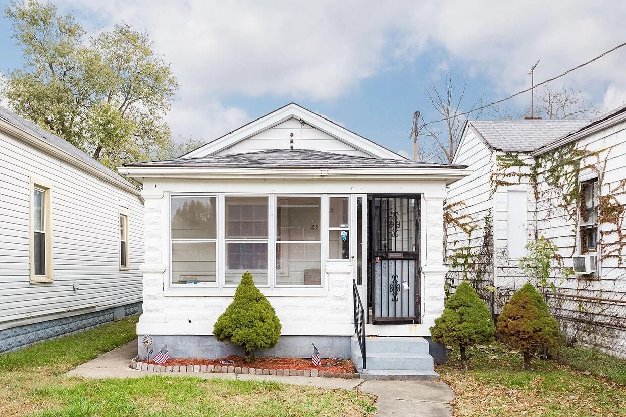 Photo - 2919 S 6th St (Louisville, KY)