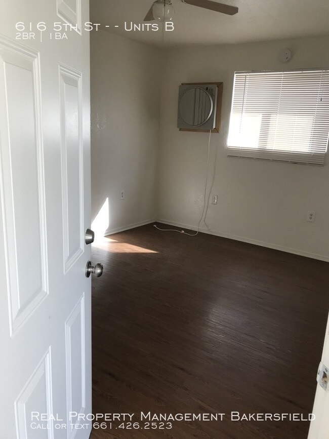 Building Photo - 616 5th Street Unit B