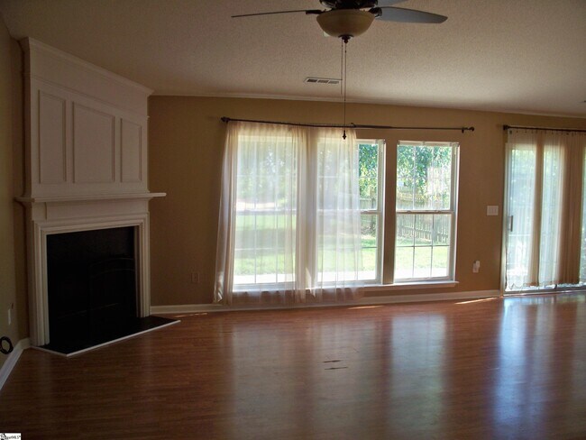 Foto del edificio - 418 Woolridge Way