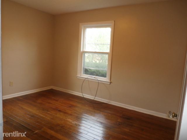 Building Photo - 3 br, 1 bath House - 3062 Roosevelt Rd