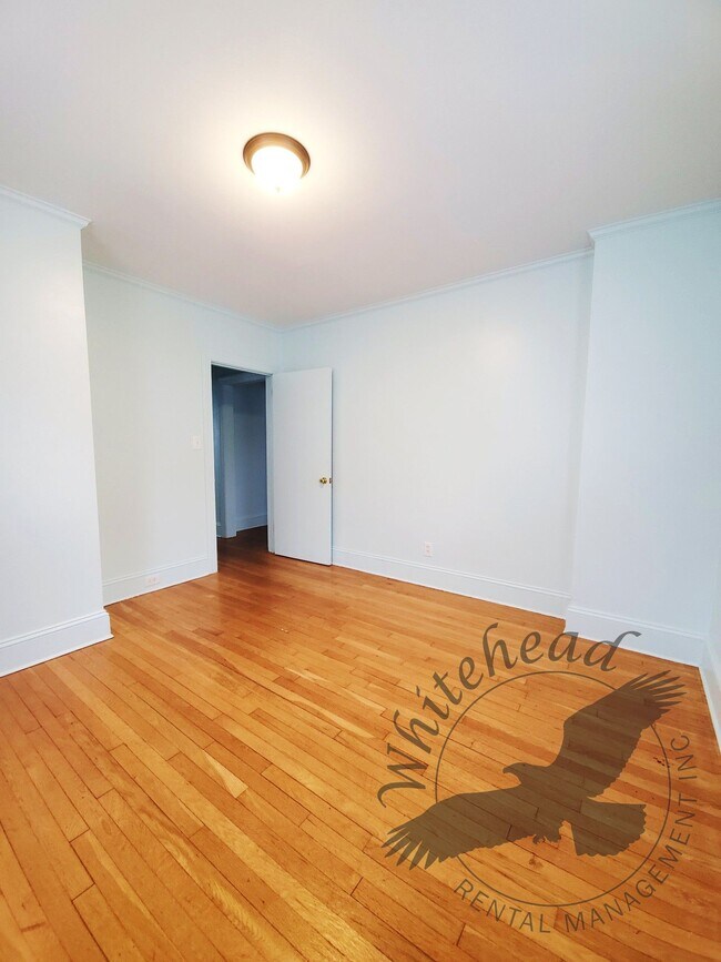Foto del edificio - 106 Hillside Dr