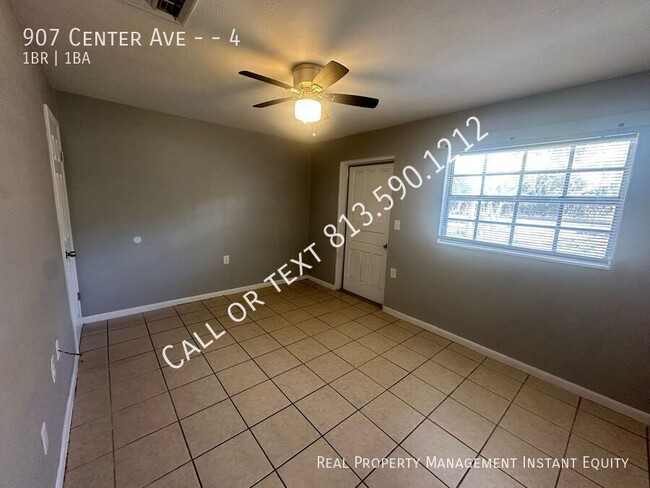 Foto del edificio - 907 Center Ave