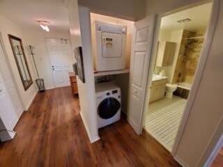 Building Photo - Large spacious condo