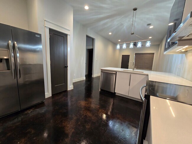 Foto del edificio - 305 S Pine St