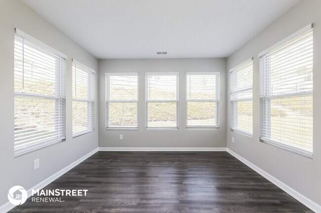 Building Photo - 5892 Mahogany Pl SW