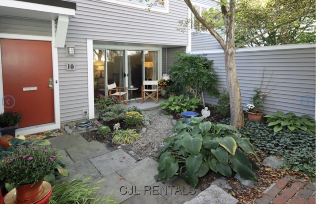 Foto principal - 10 Fresh Pond Pl