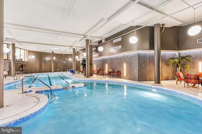 Building Photo - 8340 Greensboro Dr