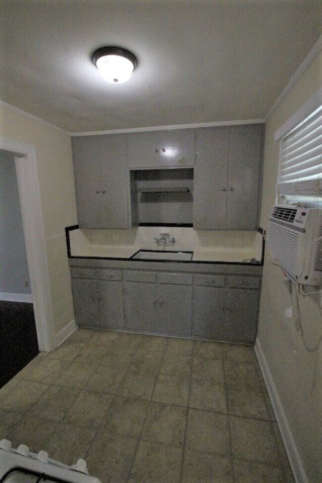Foto del edificio - Bouldin Creek cottage for lease