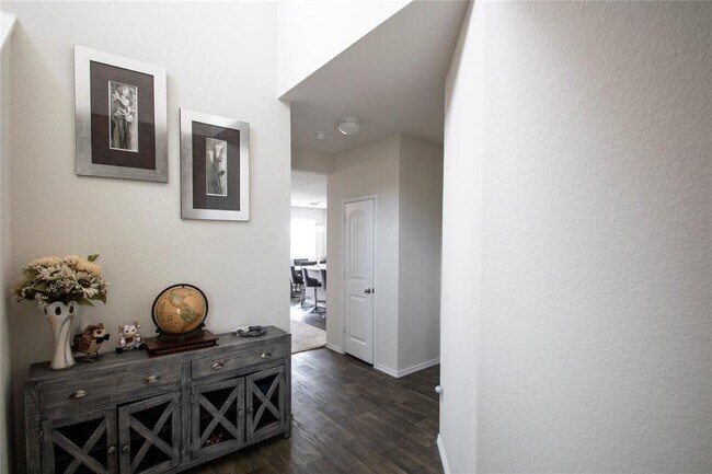 Building Photo - 14909 Talus Rd