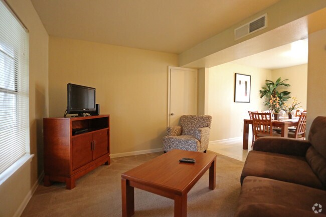 Sala de estar - Kingsville Pointe